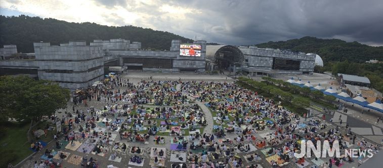 유성에서 한화이글스 가을야구와 과학이 만난다