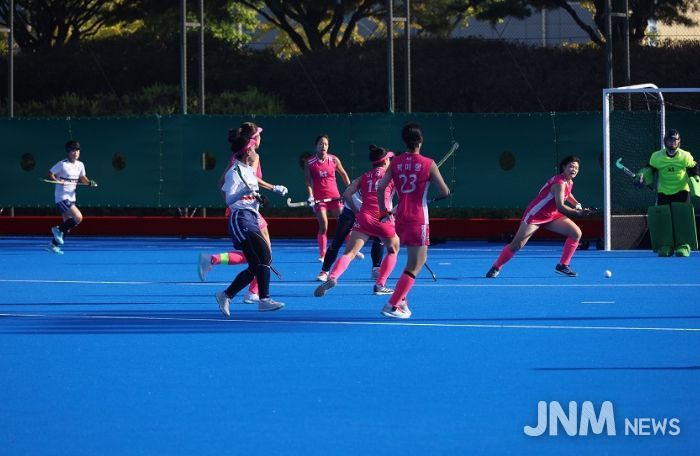 KT sports 직장운동경기부 하키팀(분홍색 선수복) 2025 전국체전 동메달(사진 제공 대한하키협회)/2025년도 직장운동경기부 운영 지원 공모 선정 70,000천 원 국비 지원