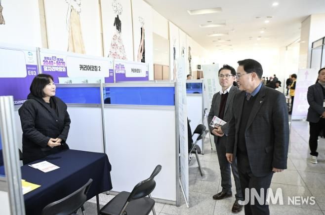 양주시, ‘2025 양주시·경기도 2040+5070 통합 일자리박람회’… 1,000여 명 몰려 열기 후끈