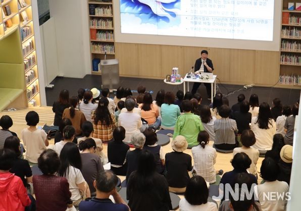 송파책박물관 11월 책문화 강연 운영 ‘국내 1호 전업 도슨트’의 서양미술사 이야기