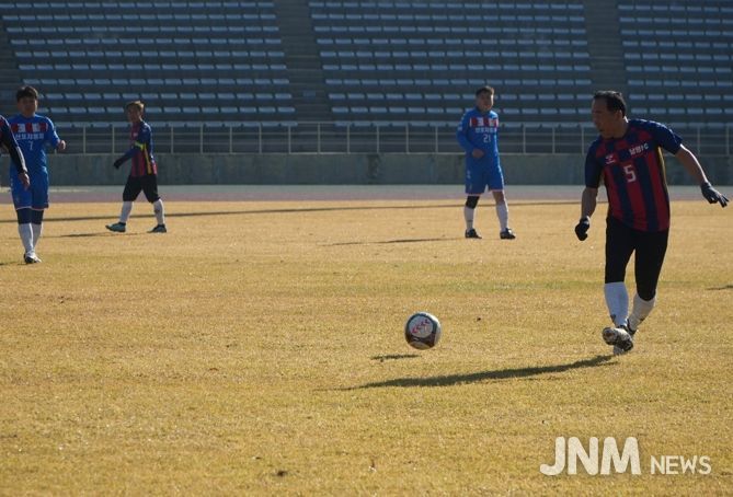 지난 15일 나주시종합스포츠파크에서 나주시장기 읍면동 축구대회가 열렸다.