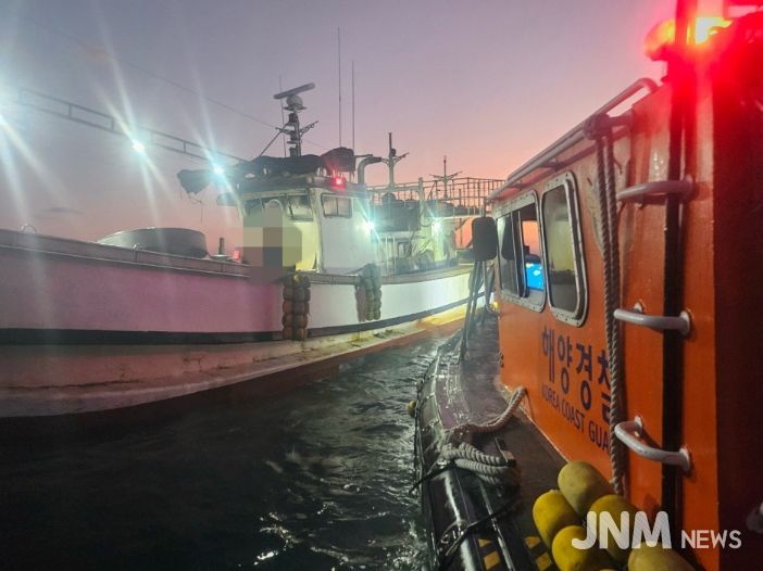 완도해경, 승선원 4명 전원 구조