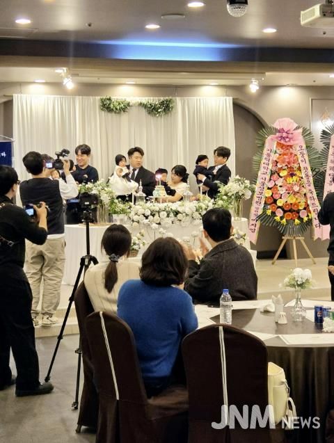 동두천시새마을협의회 회장, 다섯쌍둥이 첫돌에 전액 후원… 지역사회에 훈훈한 감동