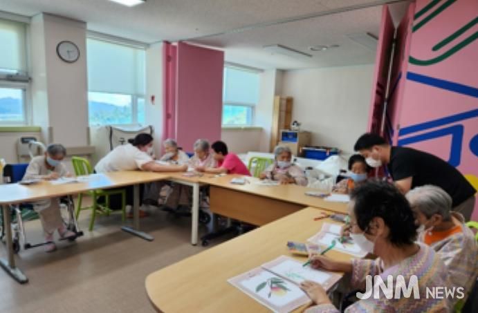 거창군치매안심센터↔거창군립노인요양병원과 협업 치매 인지훈련 프로그램 운영