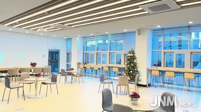 의정부시 신곡1동 주민센터, 연말 맞아 '따뜻한 겨울 정원'으로 변신