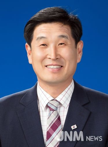 김영길 의원