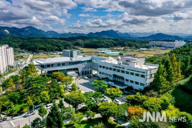 제천시립도서관 전경