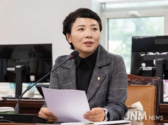 부천시의회 양정숙 의원, '알이백(RE100)' 개념과 기업 지원 내용을 조례에 담아