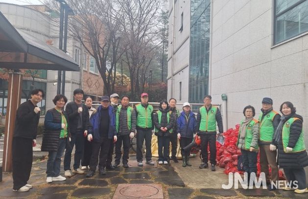 남양주시, 호평동 제설 취약지점 모래주머니 500개 추가 배치… 시민 안전 최우선 조치 및 강화