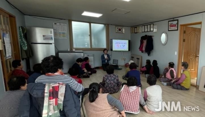 정선군, 2025-2026년 은빛건강교실 본격 운영_금연,절주 교육