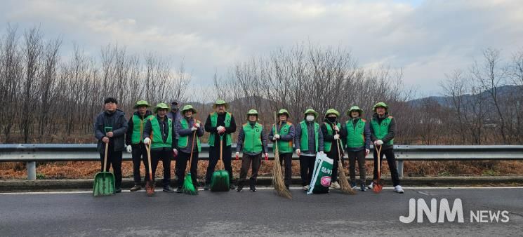 고령군 다산면 자율방재단, 동계 취약지역 예찰 및 배수로 정비 활동 실시