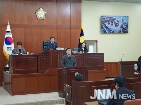 부산 영도구의회 이경민 의원, 5분 자유 발언 통해 영도구 공무원 친절마일리지 제도의 구조적 한계 지적 및 개선방향 제안