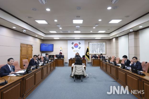 서울특별시의회 규제개혁 특별위원회 회의 모습