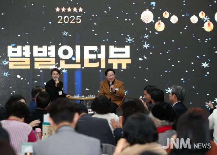 별별인터뷰에 참여한 주광덕 시장