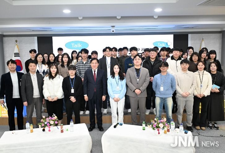 평창군, 2026년 신규 공직자 '군정 공감 톡톡 콘서트'