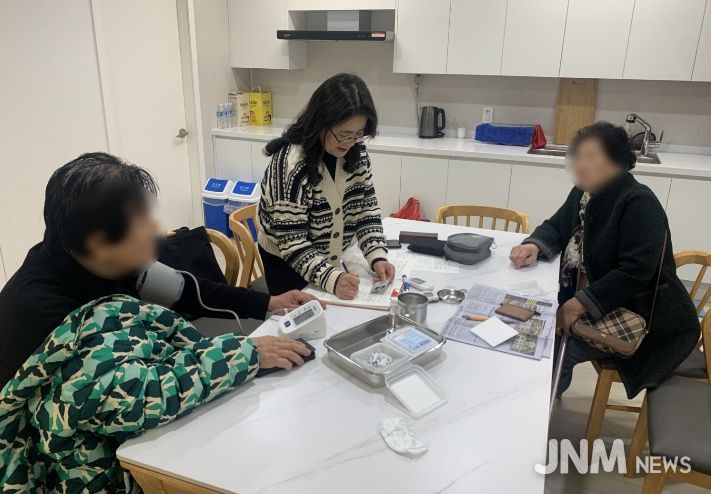 익산시, 경로당으로 찾아가는 어르신 건강관리 시작