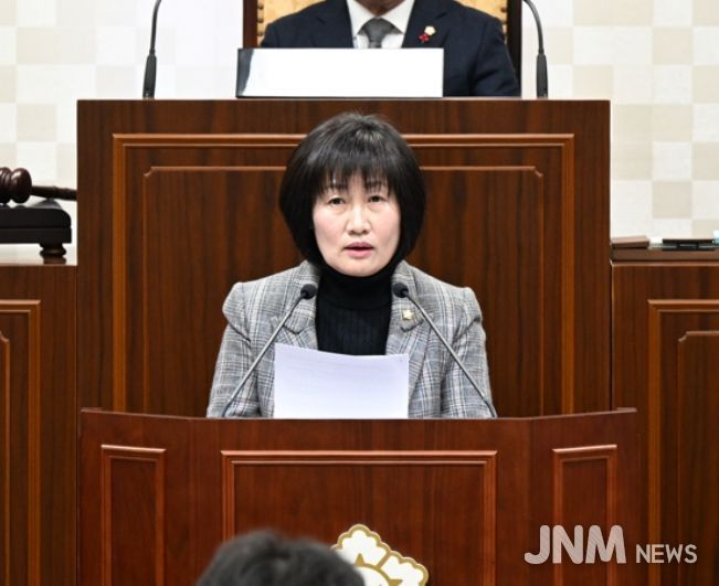 발언 중인 해운대구의회 최은영 의원(더불어민주당 중2, 좌2, 송정동)