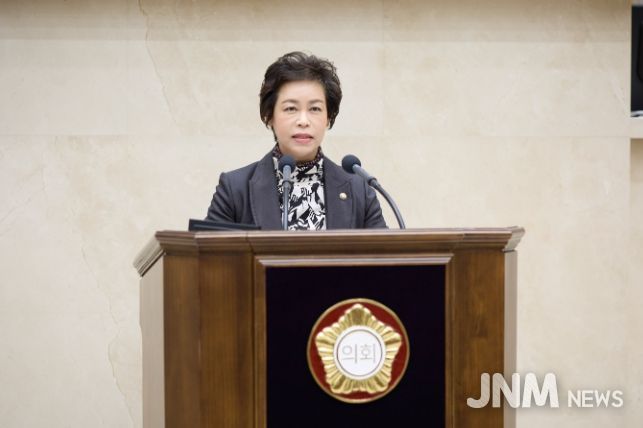 황미상 의원이 11일 열린 제300회 임시회 제2차 본회의에서 5분 자유발언을 하고 있다.