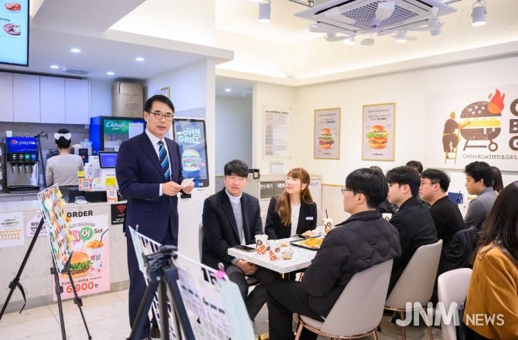 남해군, 시보 해제 앞둔 신규 공무원 격려 간담회 개최