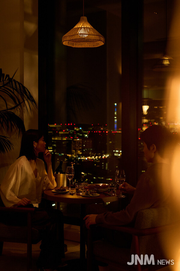 NiNi, a contemporary Tokyo dining destination, shaped by the idea of Two Two. Credit: Mikkel Vang