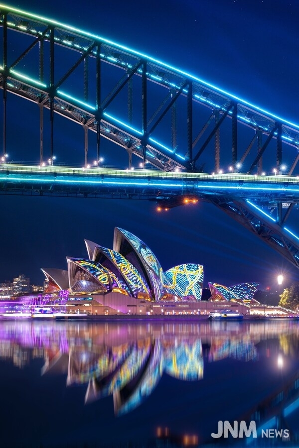 Vivid Sydney Hero Editorial 1 CREDIT Destination NSW